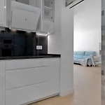 Apartament Lorcrisur Near Puerto Banus *