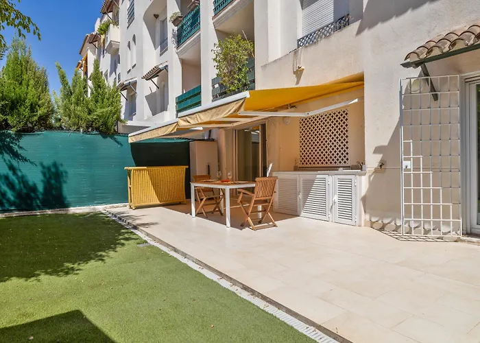 Apartament Lorcrisur Near Puerto Banus *
